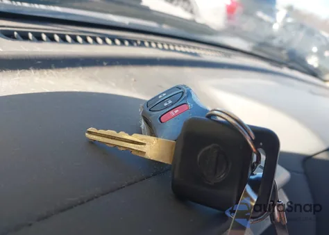 2004 Nissan Xterra Xe z USA, uszkodzony, nr VIN 5N1ED28Y84C651375